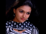 Hot-Actress-Wallpapers-Photos-Pictures-Gallery 1